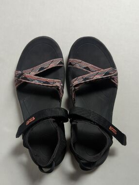 Teva Womens Black Outdoor Water Hiking Sandals with  Patterned Velcro Straps 7